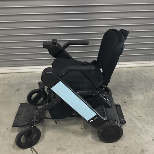 WHILL Model F 近距離モビリティ 電動車椅子 車いす 折りたたみ 充電器